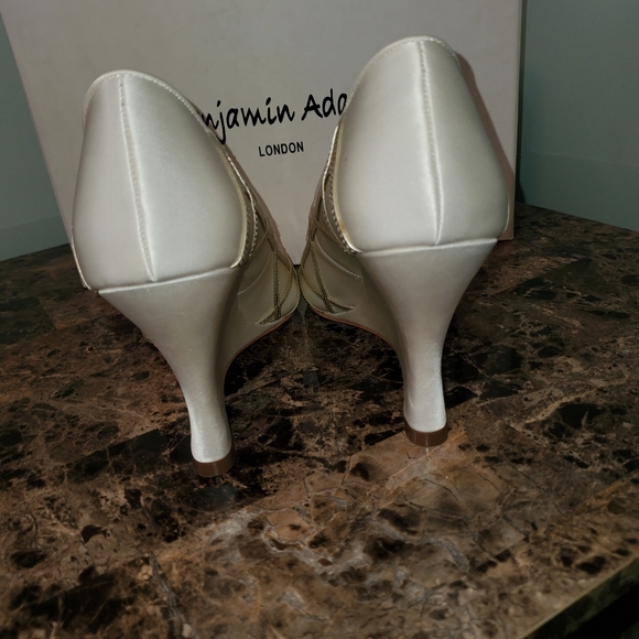 Benjamin Adam's Veronica Silk Ivory Shoes - Picture 7 of 12
